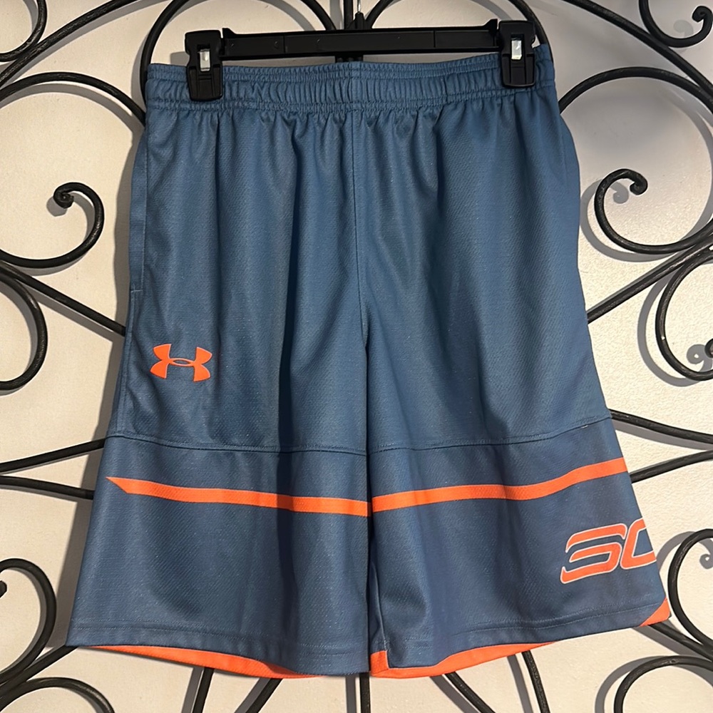 Under Armour Shorts. Youth Size Xl